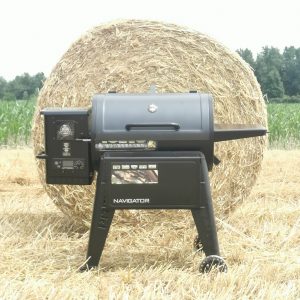 Barbecue à pellets PB850 avec balot de paille
